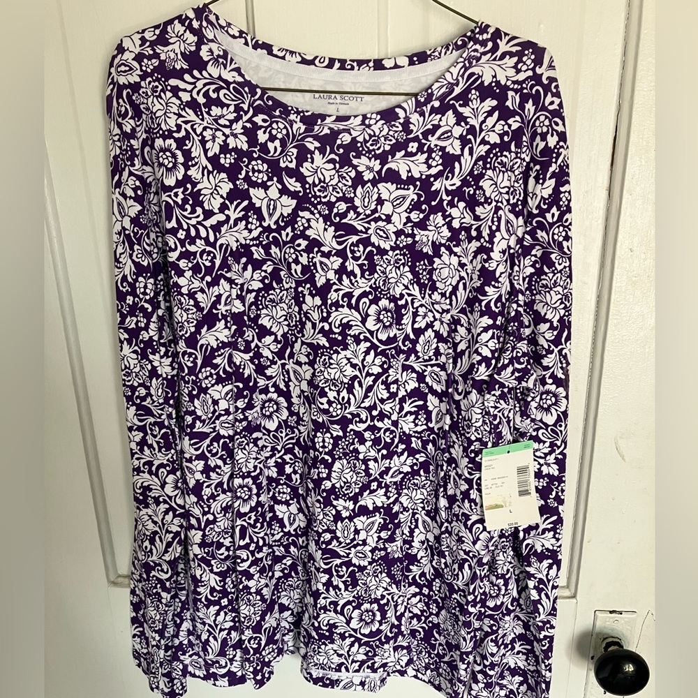 Nwt purple Laura Scott